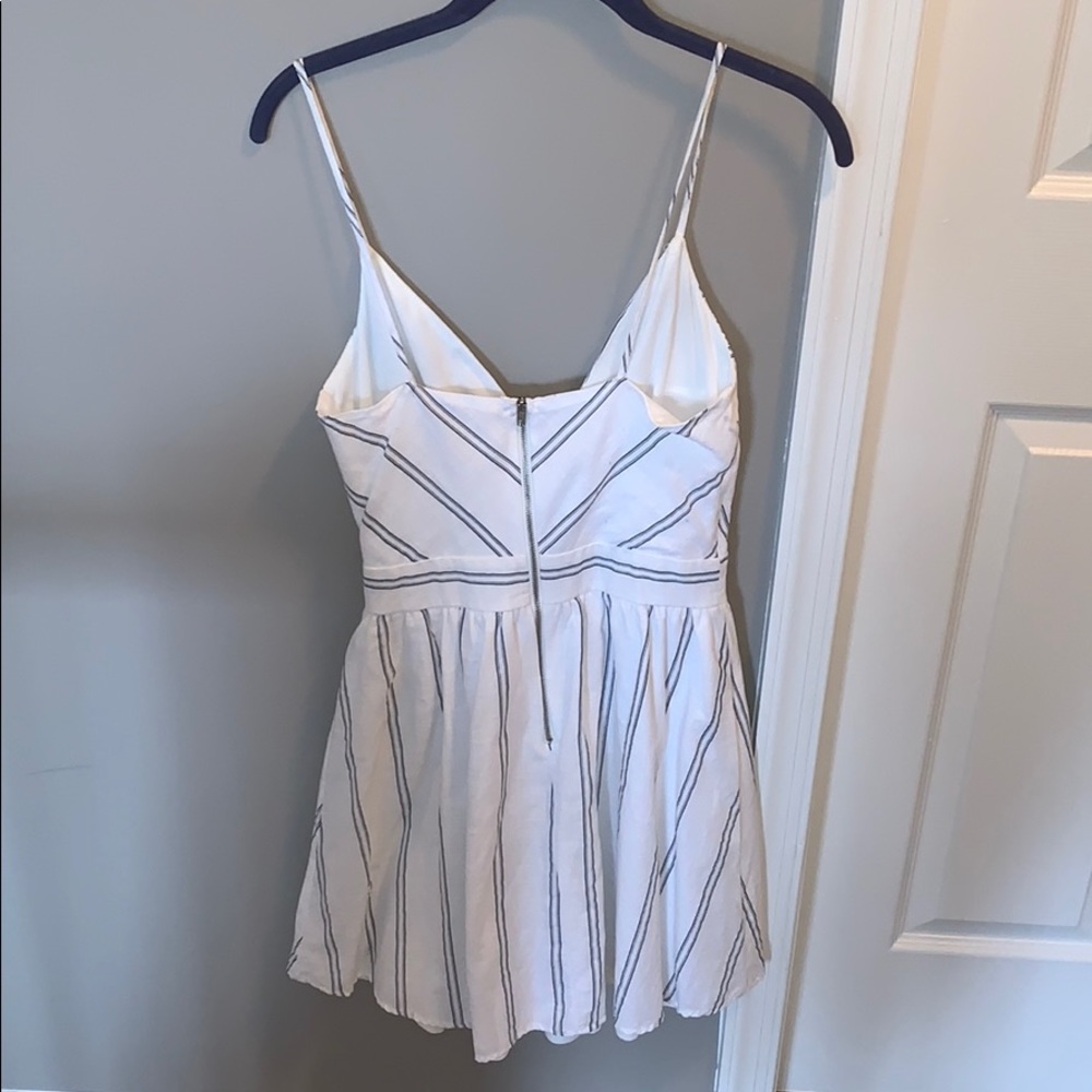 DRESS !! - Picture 3 of 3